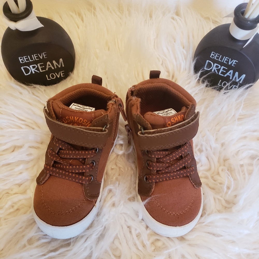 Toddler sneakers